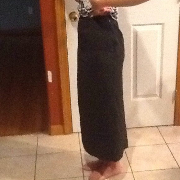Casual corner black long skirt - Picture 3 of 4
